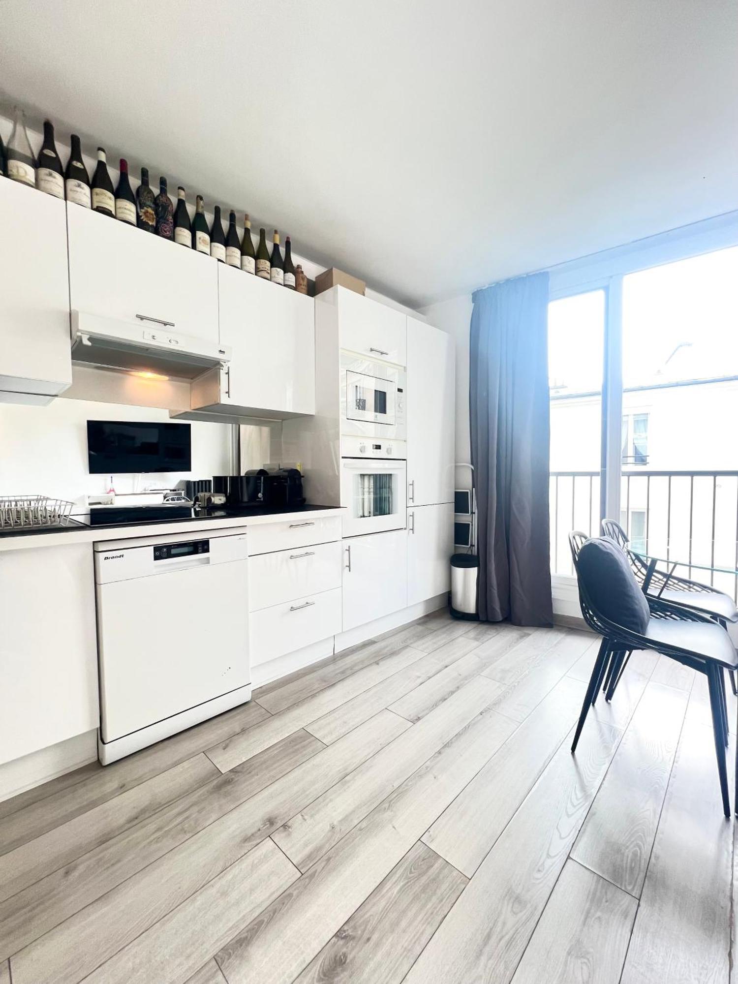 Like Arc De Triomphe, Champs Elysees, Tour Eiffel Appartement Parijs